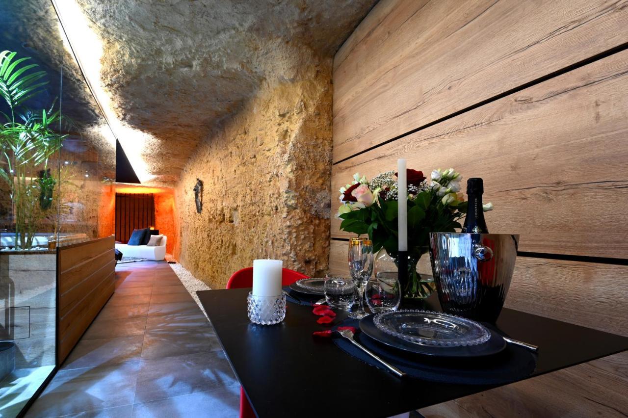 Omira - Nuits D'Exception & Spa Tours Zewnętrze zdjęcie