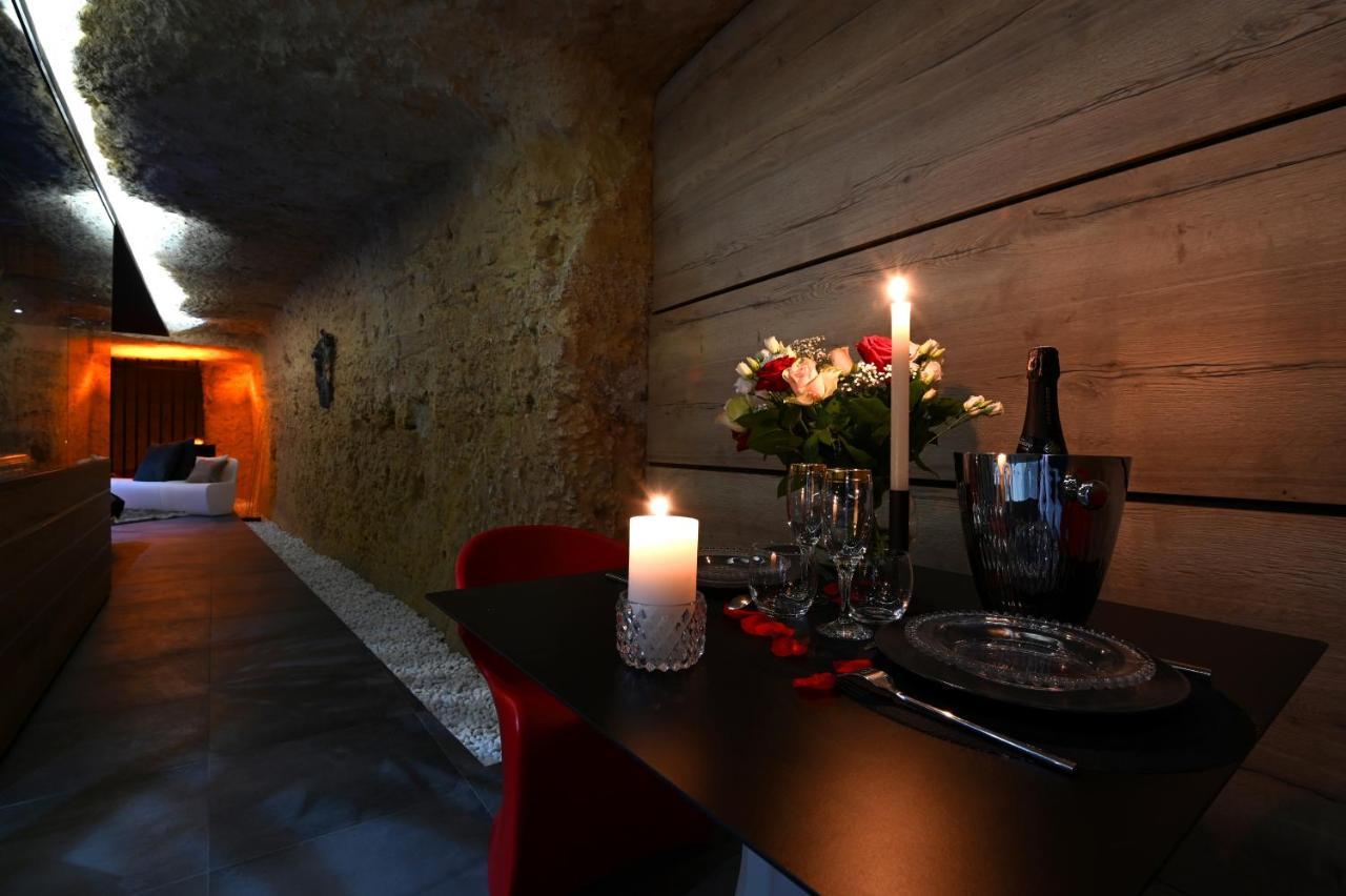 Omira - Nuits D'Exception & Spa Tours Zewnętrze zdjęcie